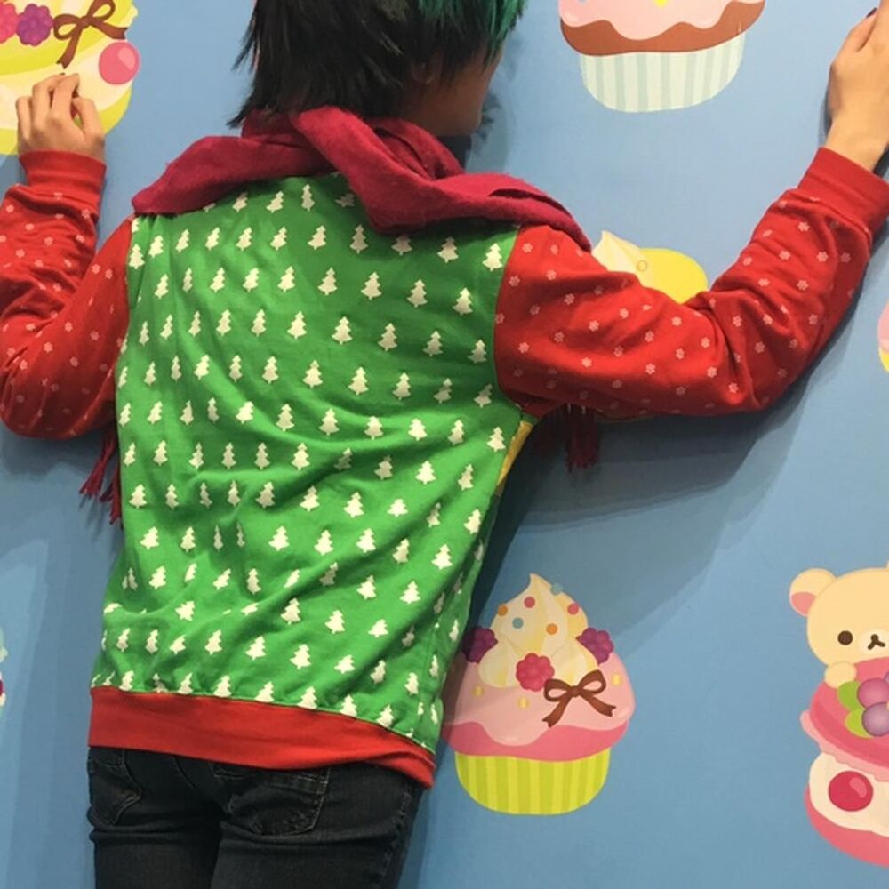 Women's Red and Green Jumper - Picture 3 of 4